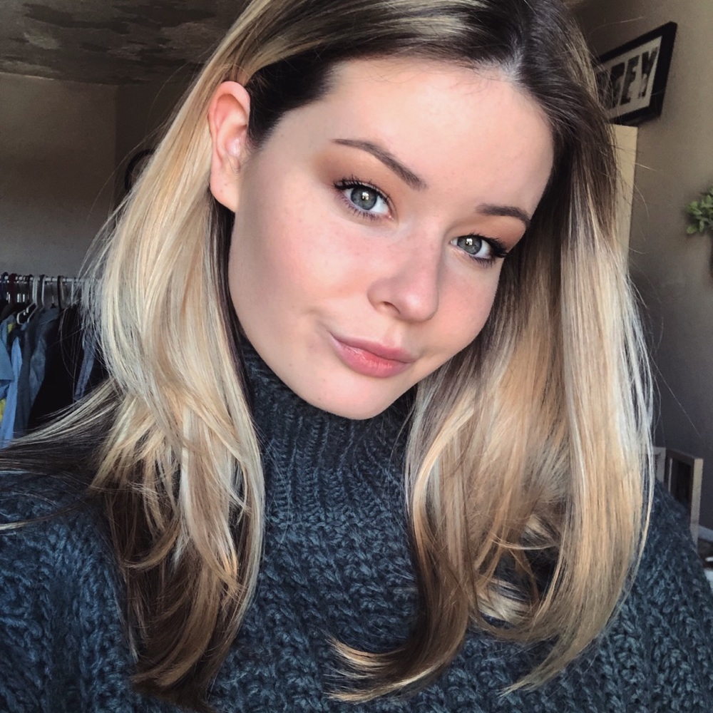 Meet your Posher, Abbey